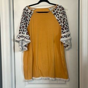 Mustard and leopard print T-shirt